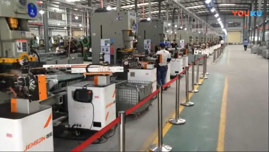 呼和浩特?cái)[臂機(jī)器人生產(chǎn)導(dǎo)軌自動化連線